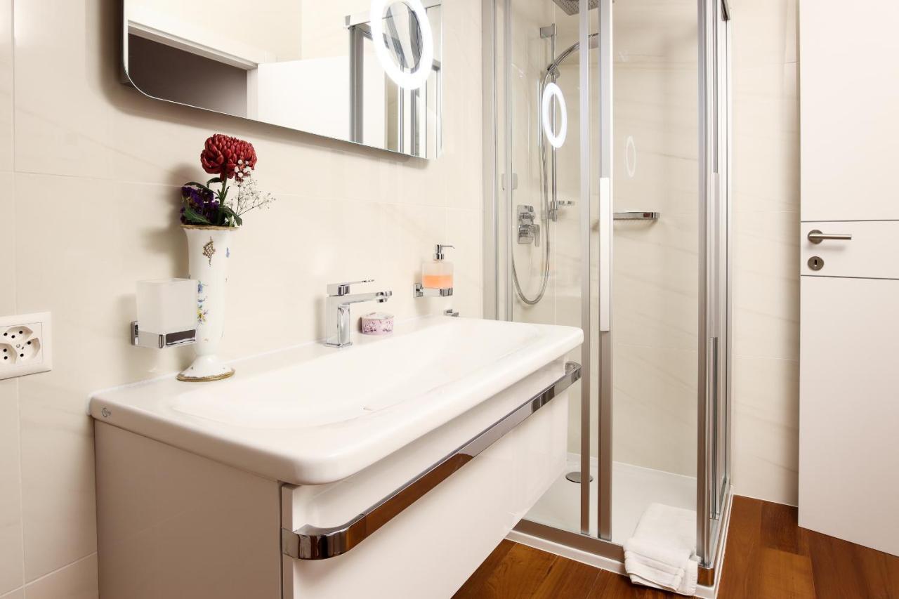 Al Ciani Balcony Suite Lugano Bagian luar foto